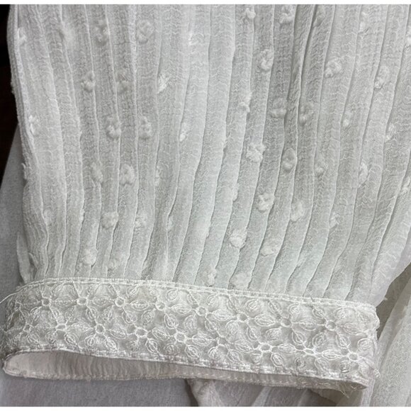 Bishop + Young Modern Romance Pleated Blouse Top M Ivory Sheer Keyhole Lace New - Picture 5 of 11